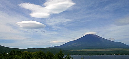 8月23日 日の出の富士山
